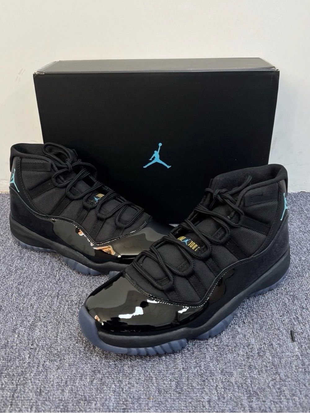 Jordan Retro 11 Black with Teal Jumpman - Picture 6 of 8